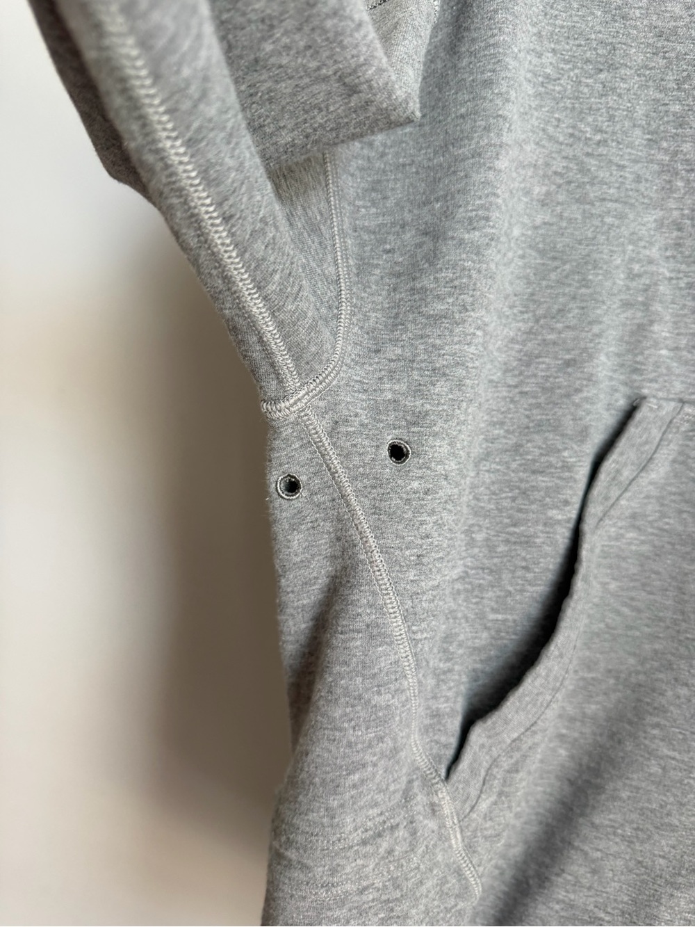 Lululemon Gray Full Zip Hooded Jacket size‎ 6 - Picture 5 of 12